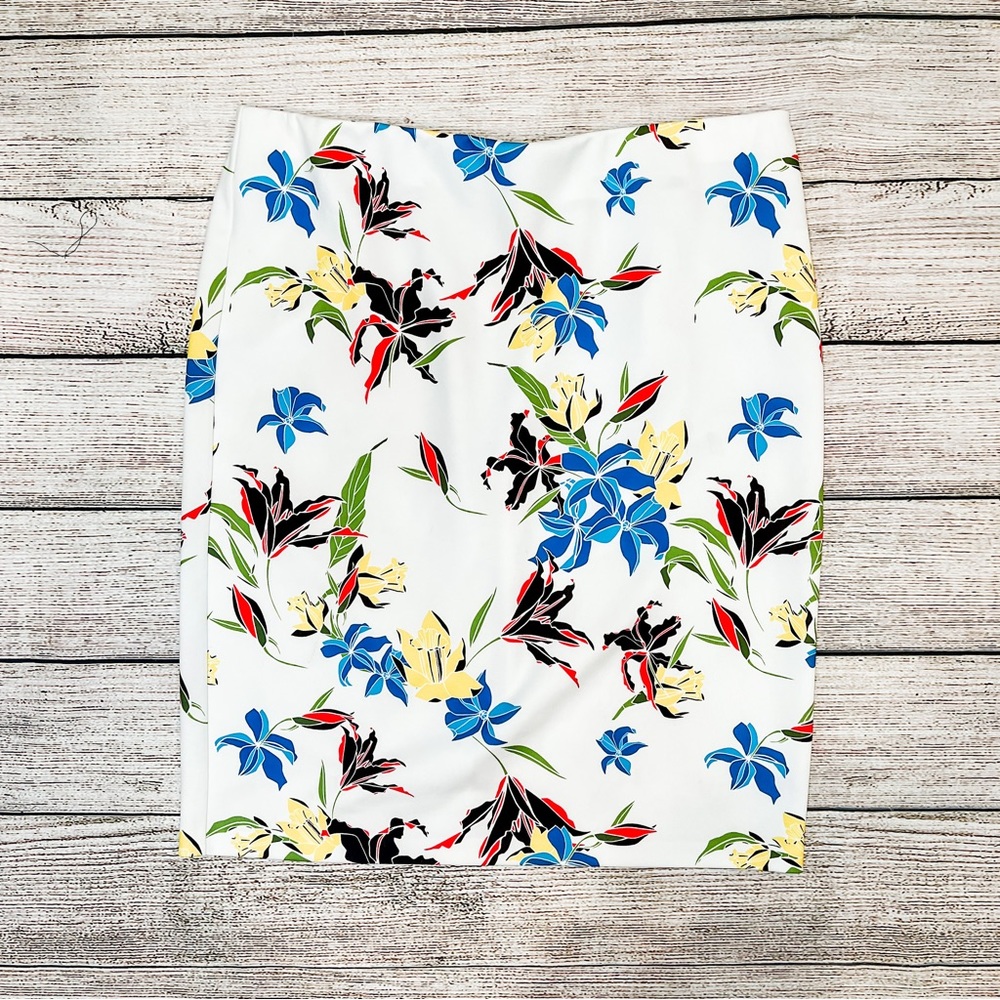 ELOQUII Neoprene Pencil Skirt